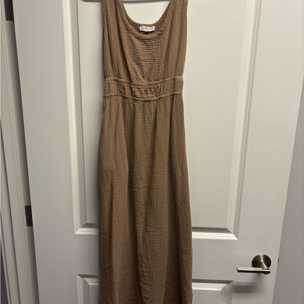 Brown Maxi Dress with Pockets!
